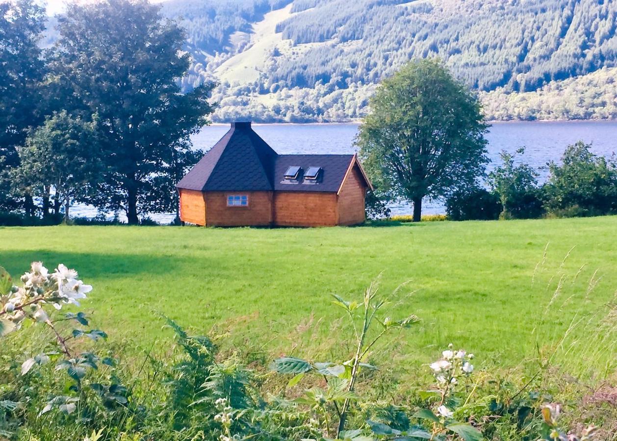 Seal Point Cabin - Luxury Glamping Cairndow Eksteriør billede