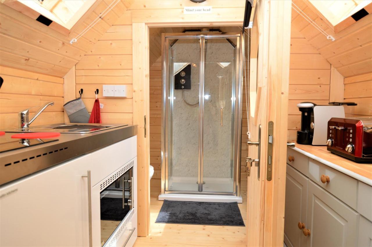 Seal Point Cabin - Luxury Glamping Cairndow Eksteriør billede
