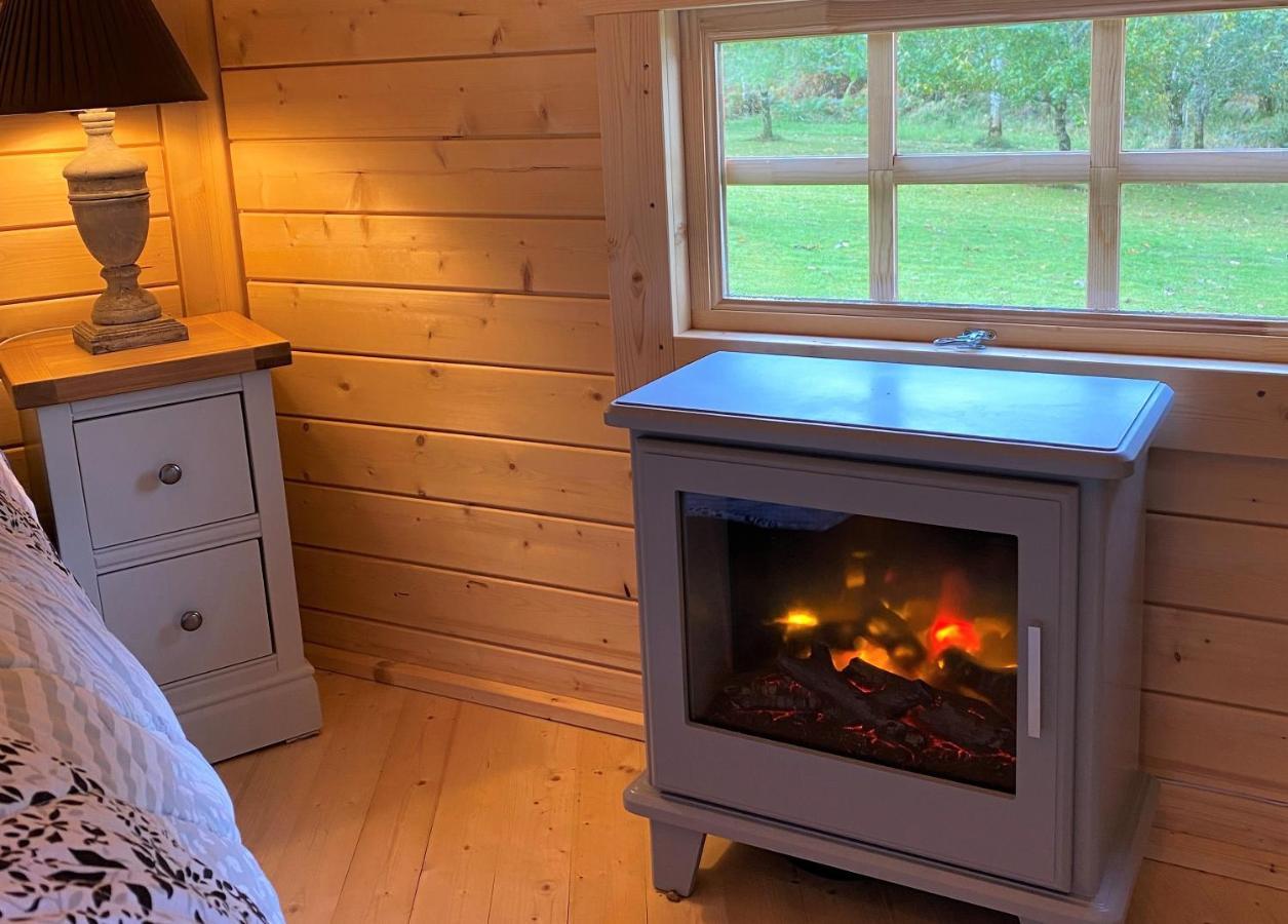 Seal Point Cabin - Luxury Glamping Cairndow Eksteriør billede